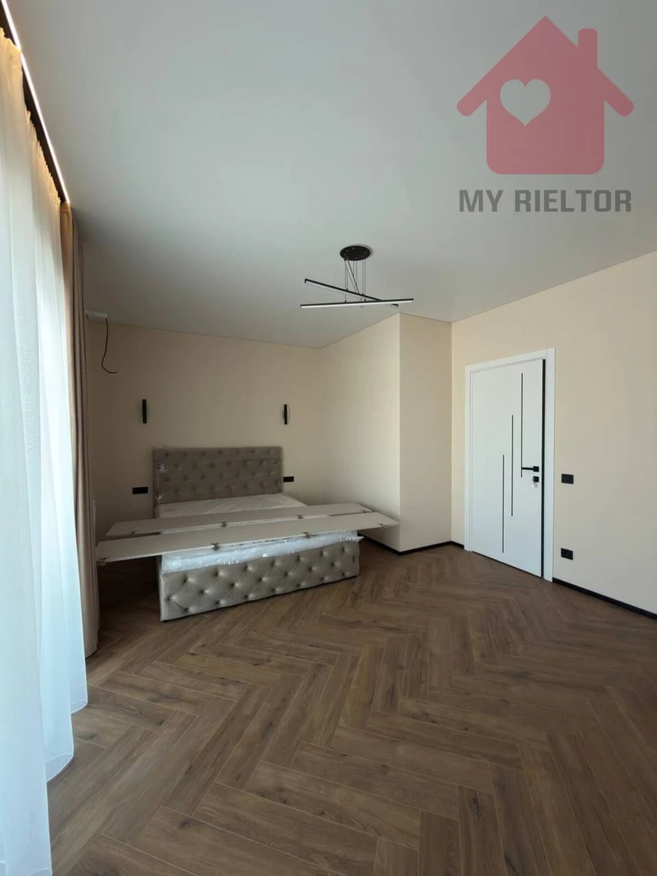 Продаж сучасного таунхауса 110 кв.м., власна ділянка 2 сотки