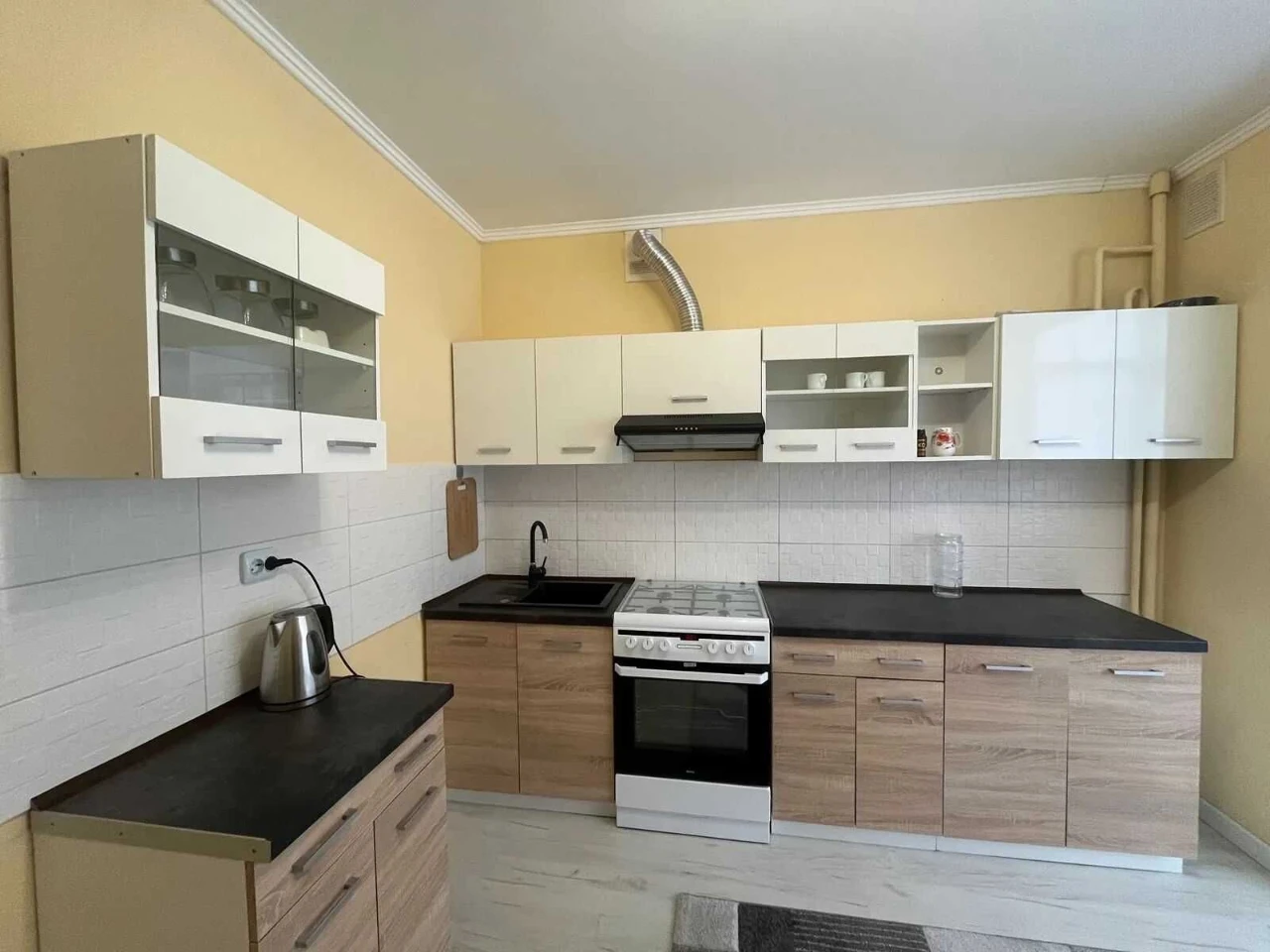 Продаж 1 кімнатної квартири з ремонтом в центрі міста