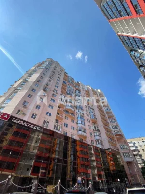 Двокімнатна квартира у ЖК Еталон