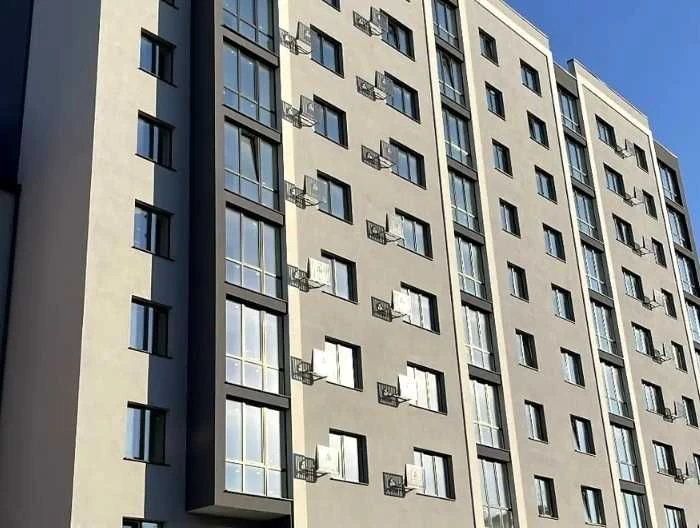 Готова 2к квартира, поруч парк та озеро