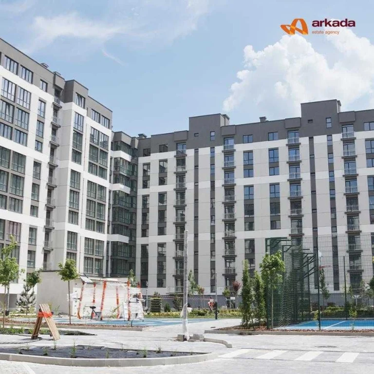 Продаю 2кімнатну квартиру в районі озера. 66м2. Газове опале