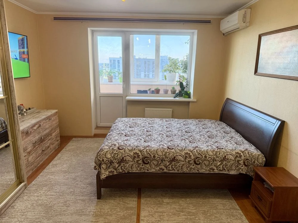 Продаж затишноі  3-кімнатноі  кв. 70 м² | Вид на Дніпро | Лі