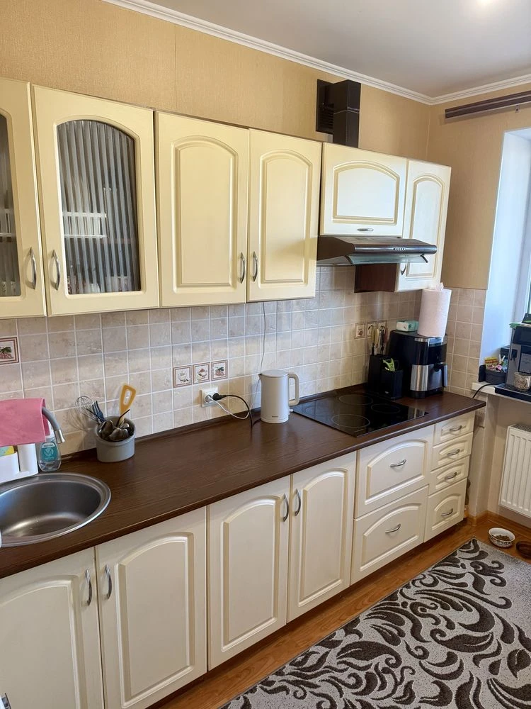 Продаж затишноі  3-кімнатноі  кв. 70 м² | Вид на Дніпро | Лі