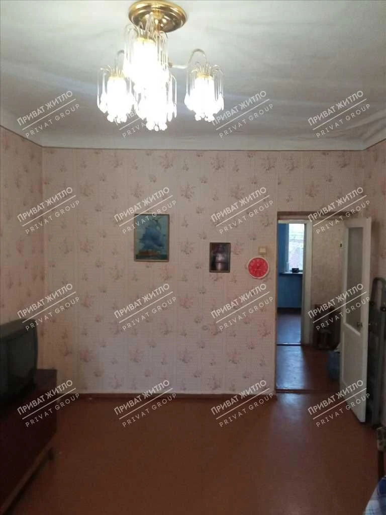 2-кімнатна квартира: ЦУМ, закритий двір, сталінка