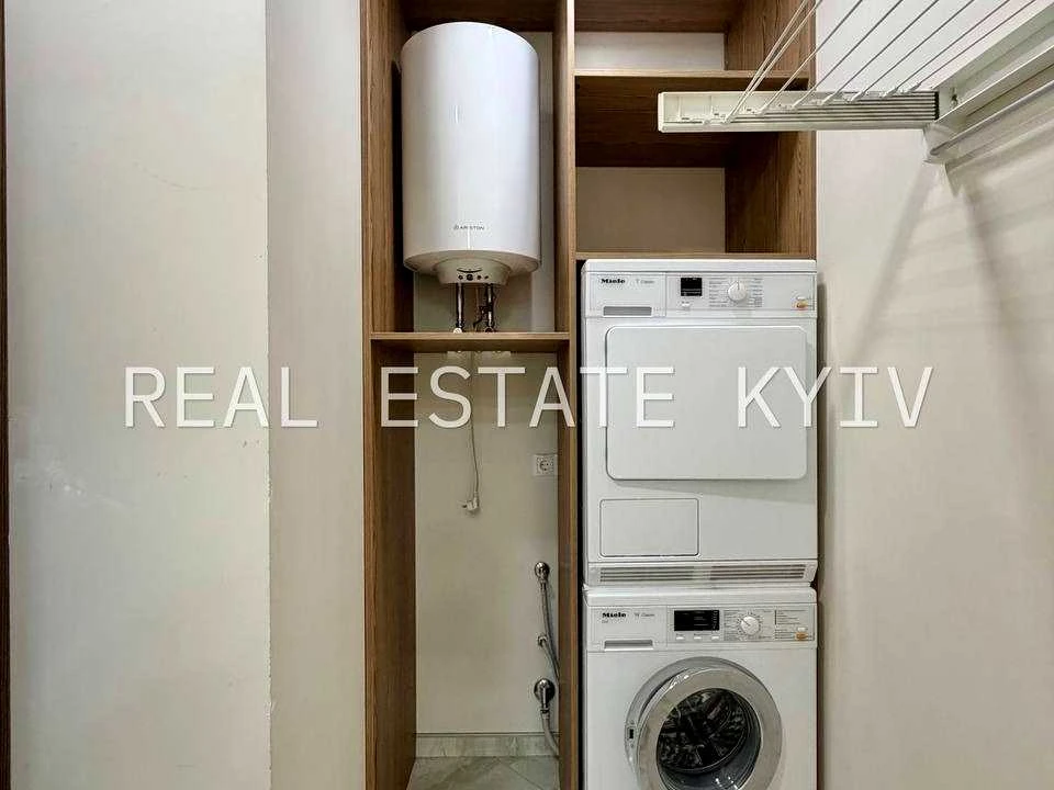 Квартира. Київ, Дніпровська набережна вул.