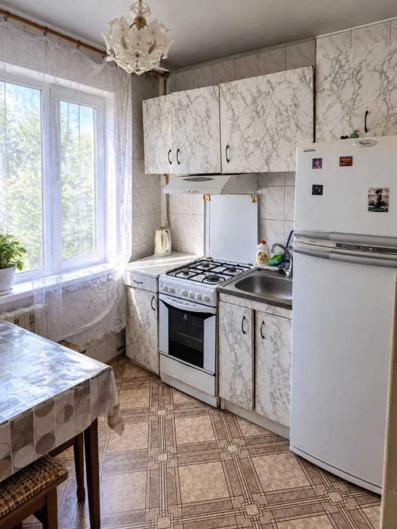 Продам 2к квартиру Метро ХТЗ         *гарна ціна