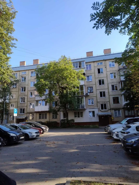 Продаж 2х.кім. квартири вул. Виговського