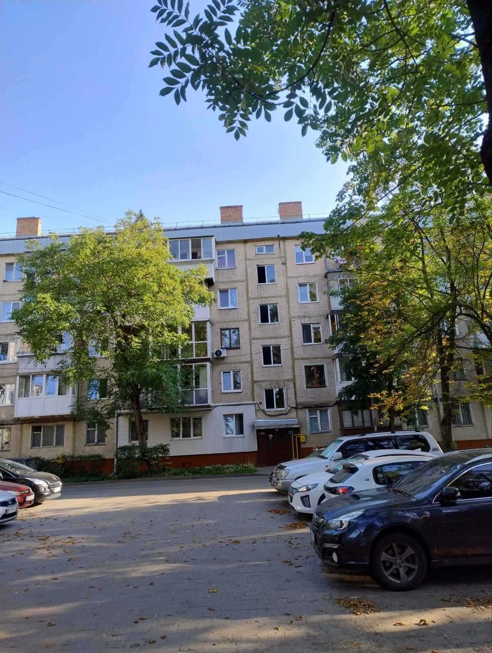 Продаж 2х.кім. квартири вул. Виговського