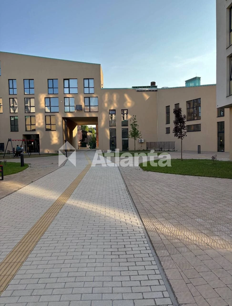 Продаж по вул. Б. Хмельницького  в ЖК Брама