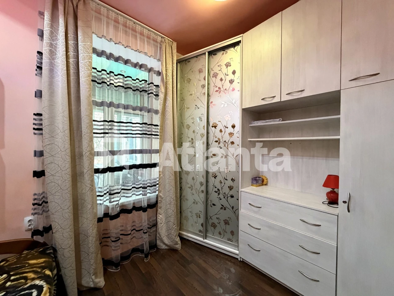 Австрійський будинок, вул. Чупринки, 25 - 4-кім квартира з д