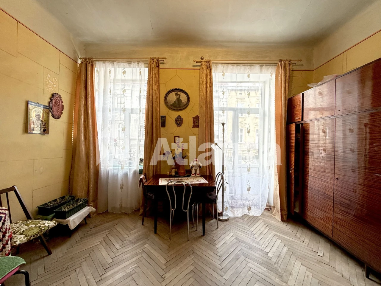Австрійський будинок, вул. Чупринки, 25 - 4-кім квартира з д