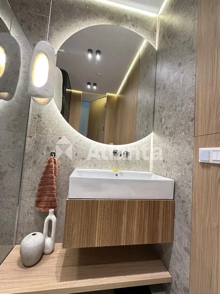 Продаж  квартири у ЖК Globus Central Park по вул. Мечнікова