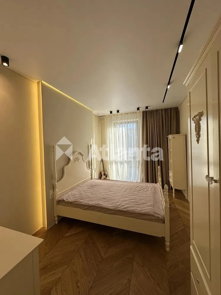 Продаж  квартири у ЖК Globus Central Park по вул. Мечнікова