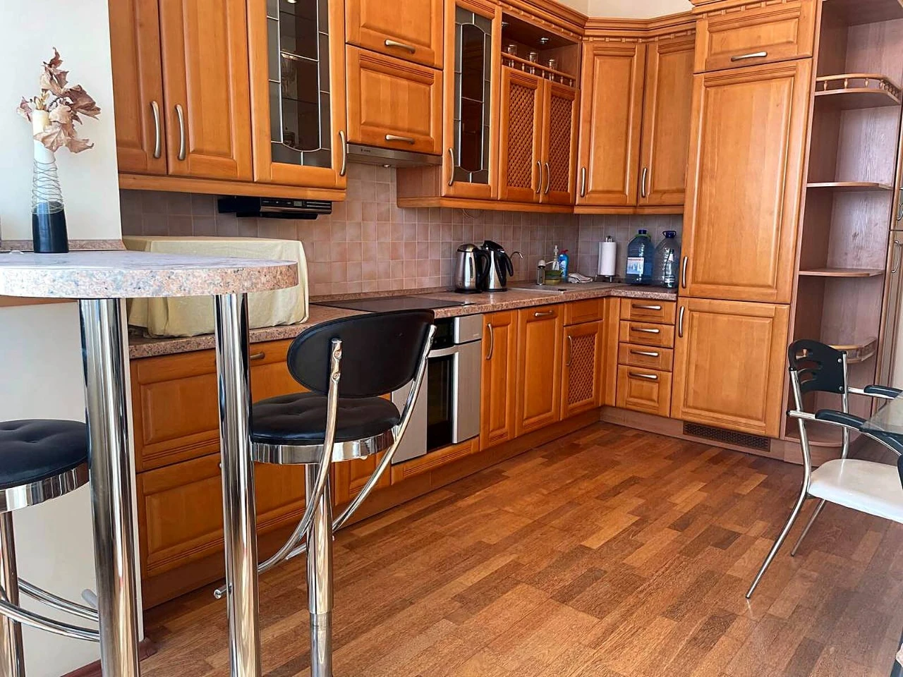 Продаж 1-кімнатної квартири, 52 м. кв. у Києві, Печерськ, ву