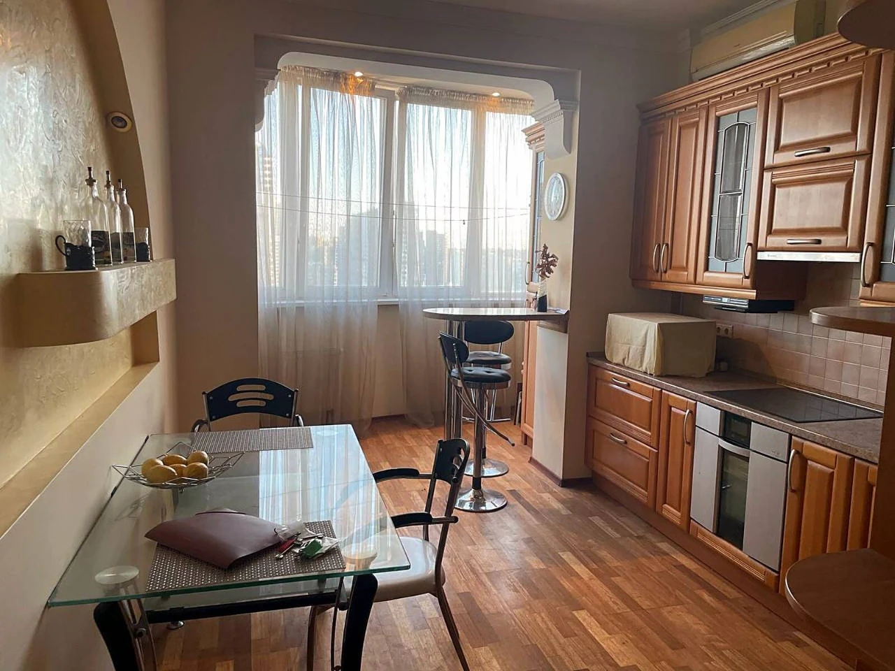Продаж 1-кімнатної квартири, 52 м. кв. у Києві, Печерськ, ву