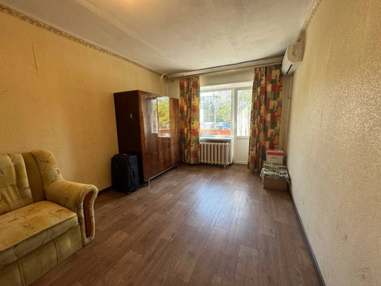 Продам 1 комнатную квартиру на проспкте Слобожанский