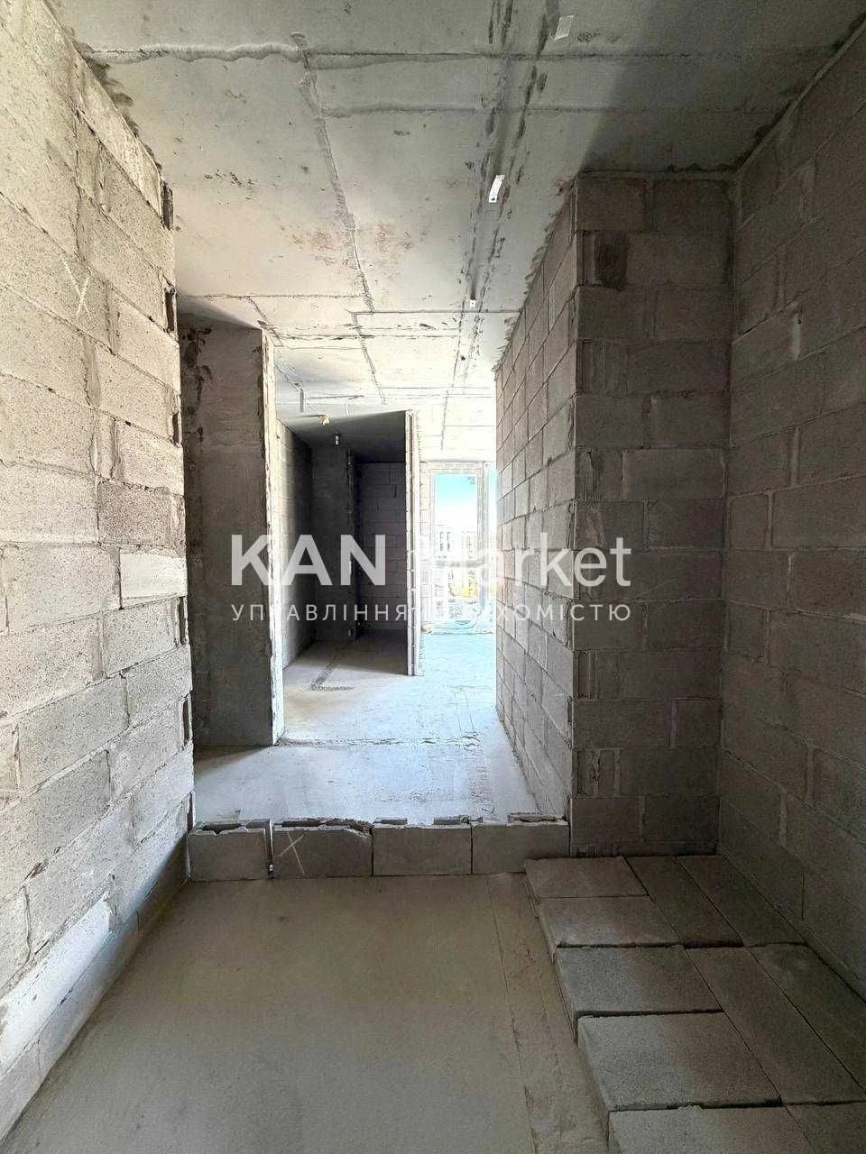 Продаж преміальної 3-кімнатної квартири 107,2 м² з просторою