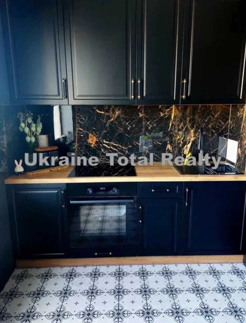 Харківський масив! 3 кімнатна квартира з євроремонтом! Вул В