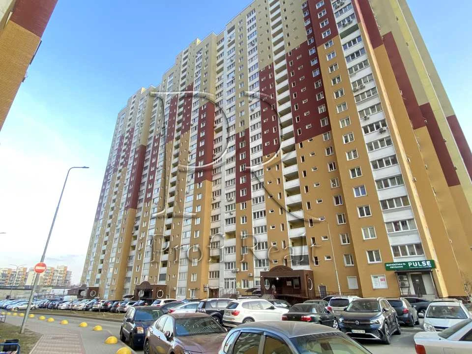 Квартира. Київ, Сергія Данченка вул.