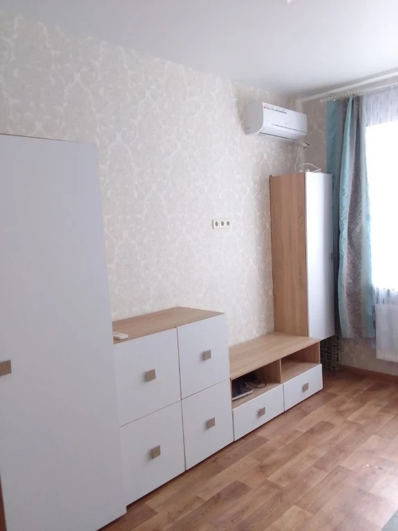 Продам сучасну 1 к євроремонт