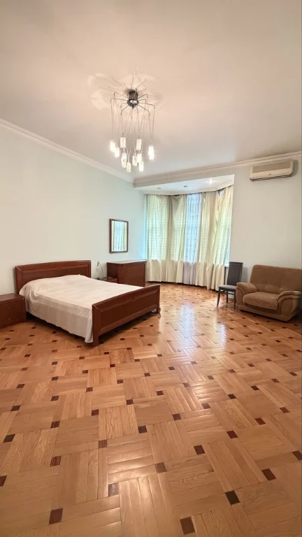 Продаж 3к квартира Хрещатик 15 Пасаж ремонт метро Майдан нез