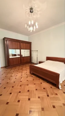 Продаж 3к квартира Хрещатик 15 Пасаж ремонт метро Майдан нез
