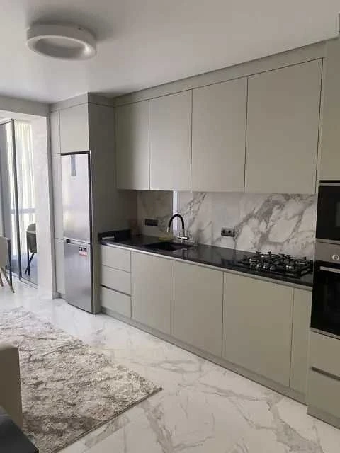 Продам 1к. квартиру, 47м2, з Новим, сучасним ремонтом в Жк Щ