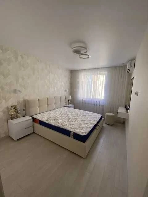 Продам 1к. квартиру, 47м2, з Новим, сучасним ремонтом в Жк Щ