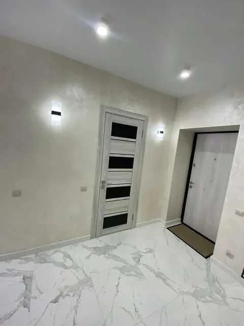 Продам 1к. квартиру, 47м2, з Новим, сучасним ремонтом в Жк Щ