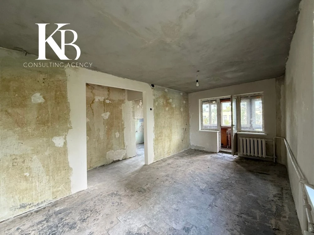 Продам 1 ком квартиру Косиора, утеплена, готова  под Ваш рем