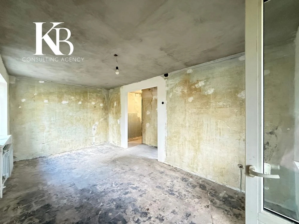 Продам 1 ком квартиру Косиора, утеплена, готова  под Ваш рем