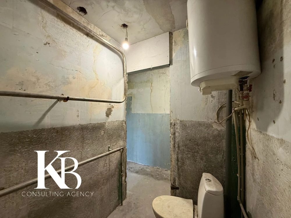 Продам 1 ком квартиру Косиора, утеплена, готова  под Ваш рем