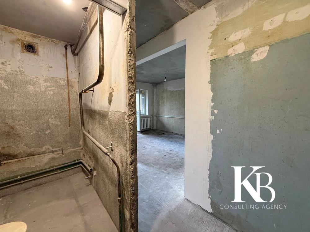 Продам 1 ком квартиру Косиора, утеплена, готова  под Ваш рем