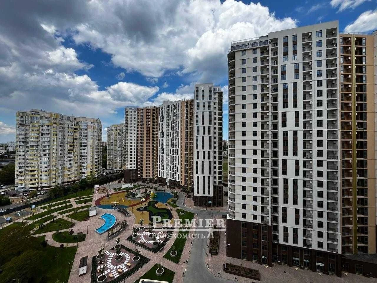 Продаж видова 1-к квартири 41 м2 за 52000 у.о. у ЖК Жемчужин