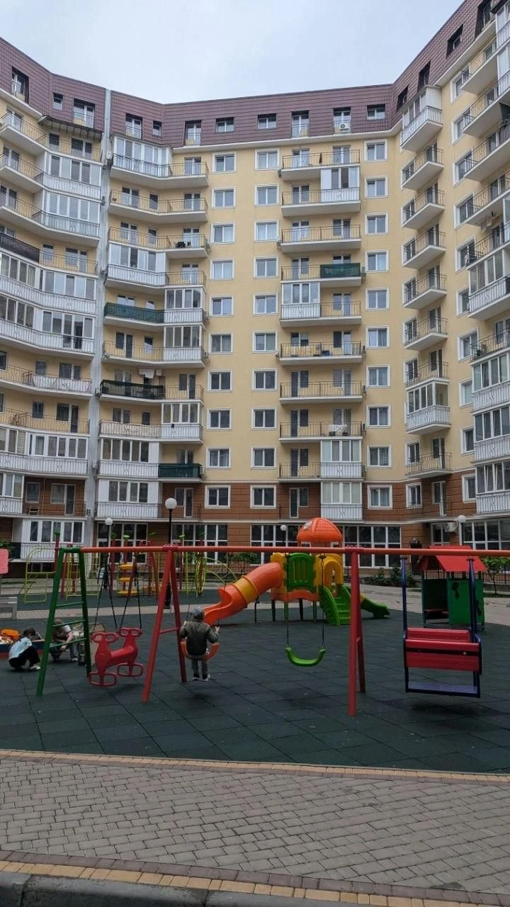 1 кімнатна квартира в ЖК Континент з дизайнерским ремонтом (