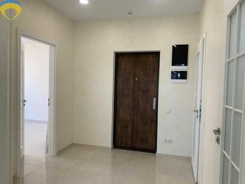 Продаж. Квартира з ремонтом, новий будинок.  Простір, затишо