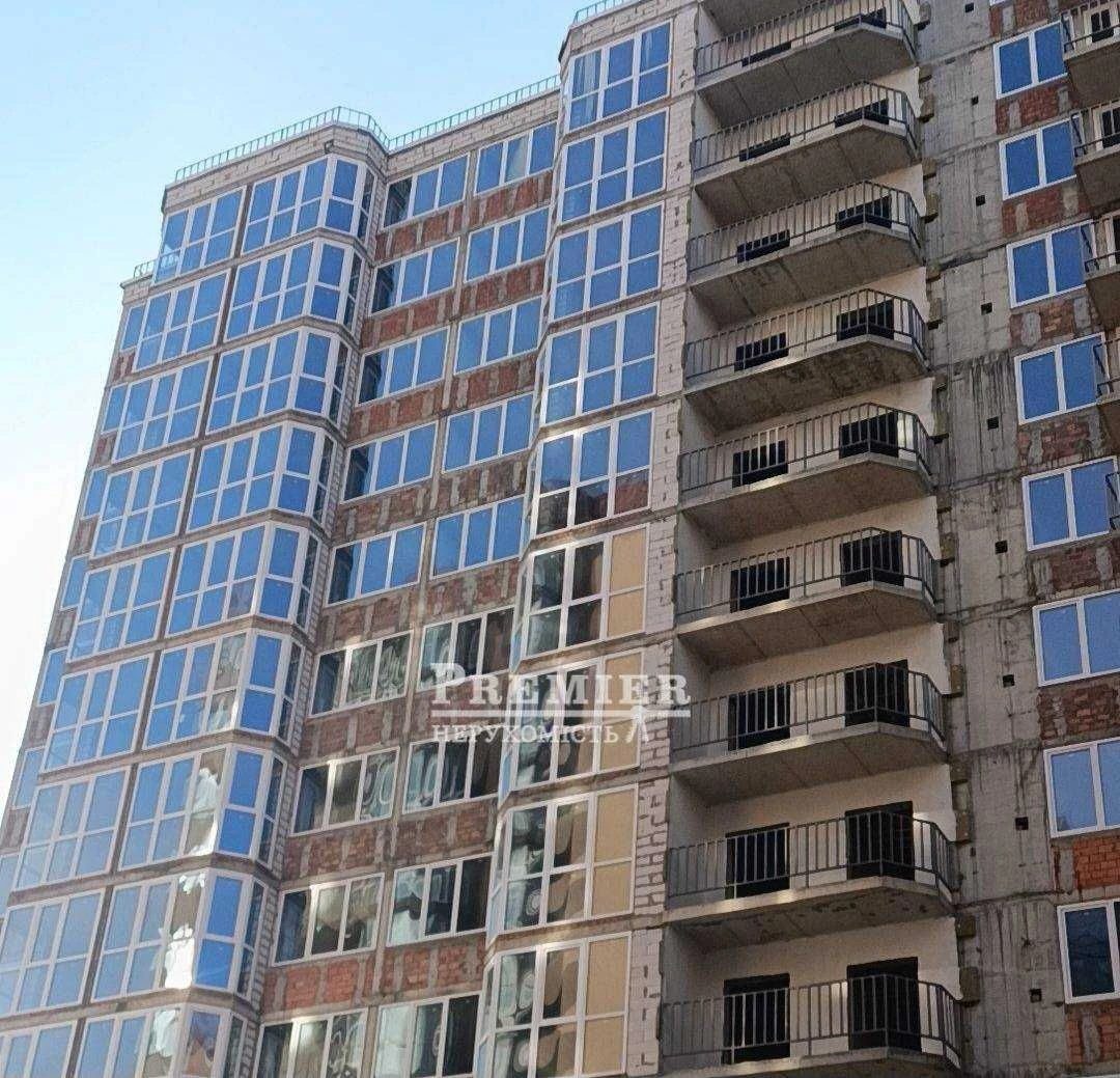 Продам квартиру у новому цегляному будинку