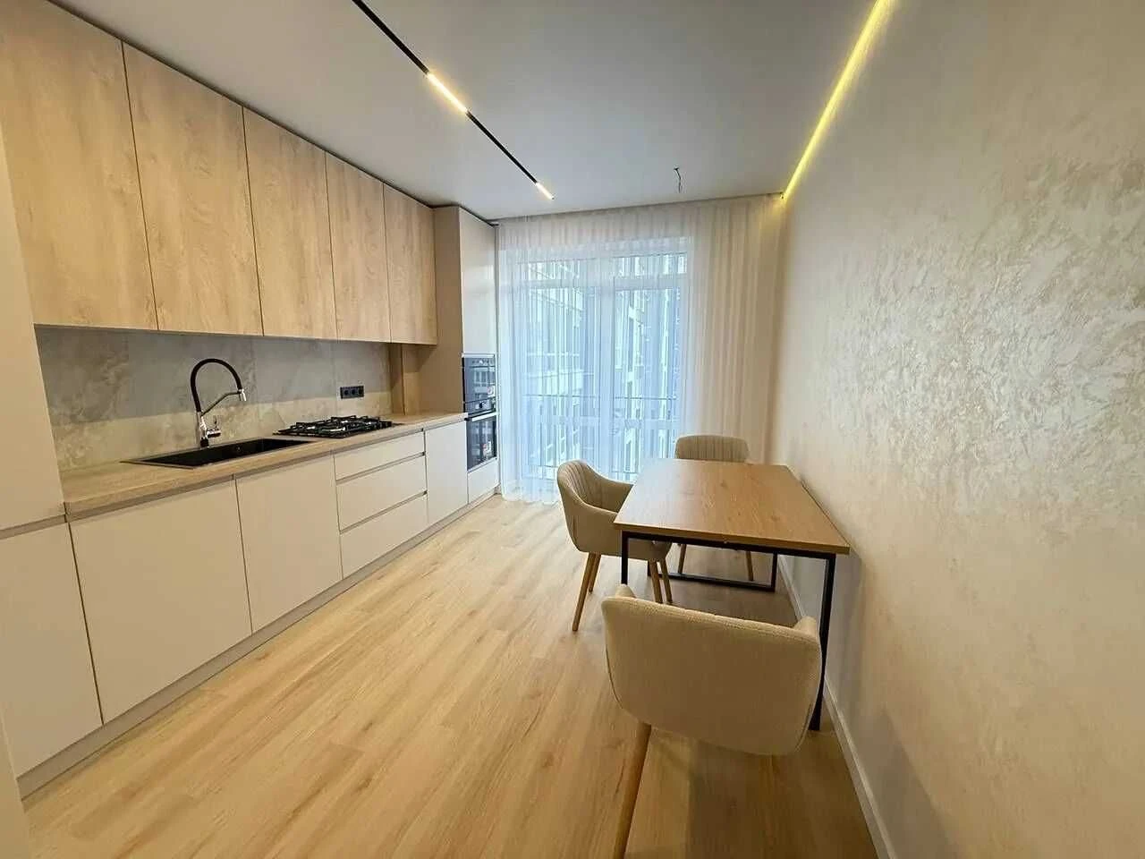 Простора 2кім квартиру,70м2 з ремонтом та меблями в ЖК Княги