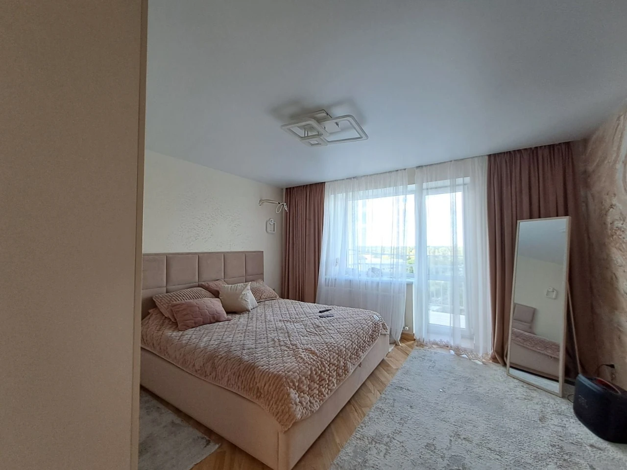 Продаж.3- кімнатна квартира . Тернопіль. Аляска. вул Яреми.