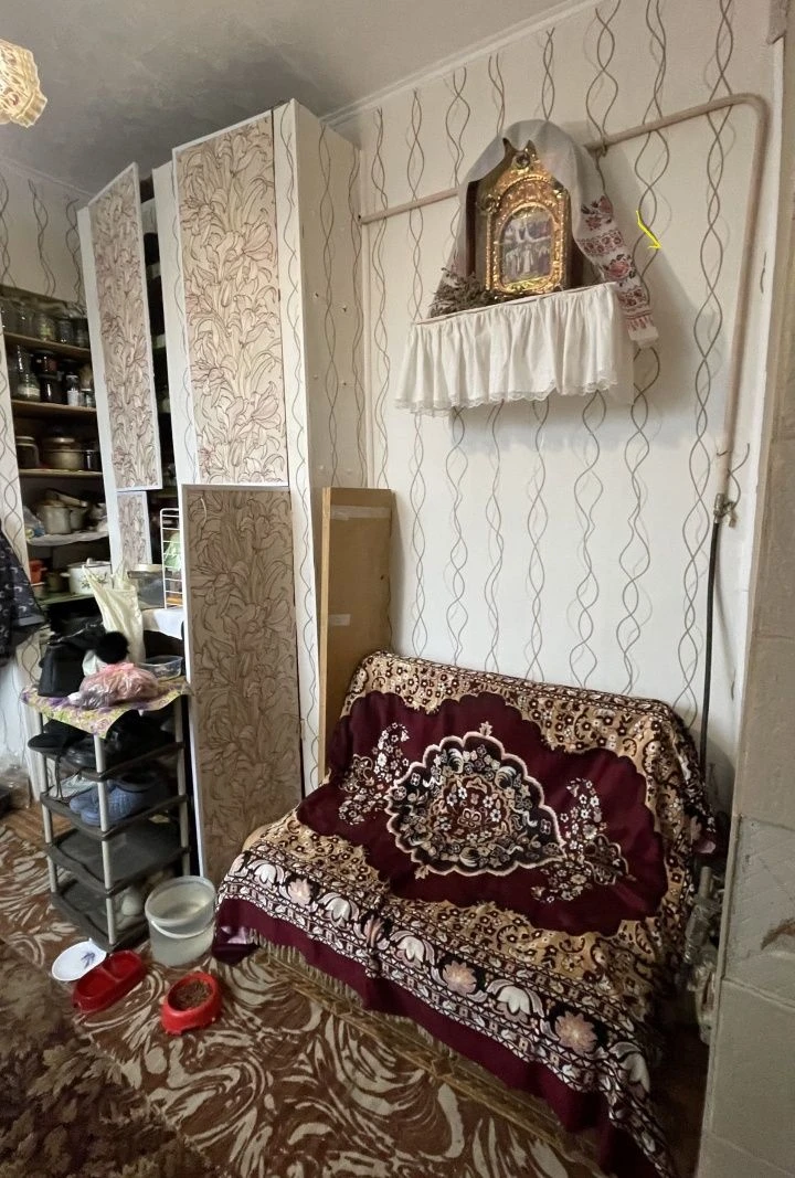 Продам малогабаритную квартиру Москалівка