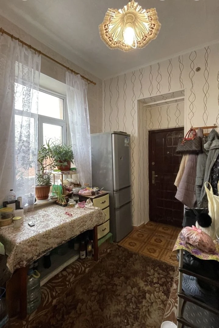 Продам малогабаритную квартиру Москалівка