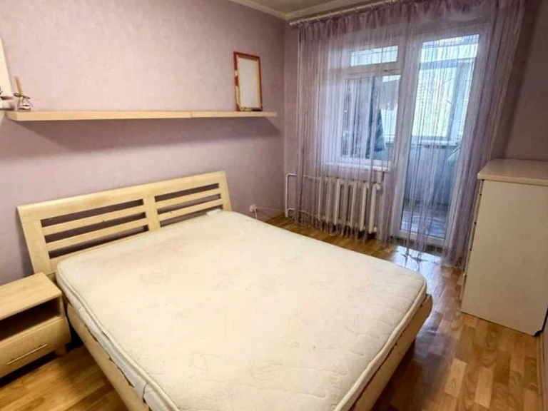 Квартира. Днепр, бульв. (Королевы Анны)