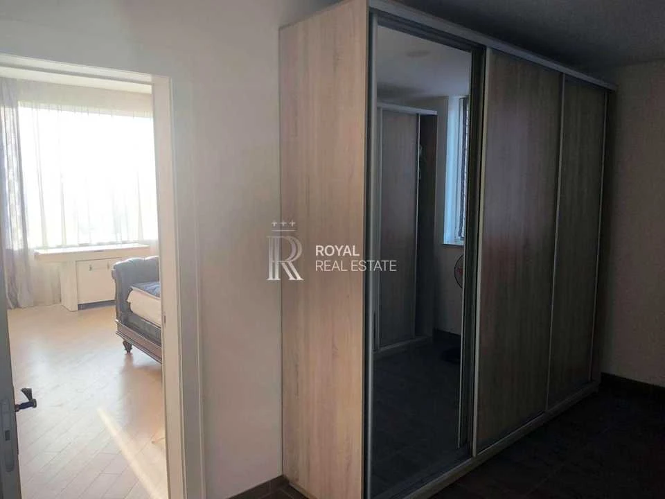 Будинок. Київ, Володимира Сікевича вул.