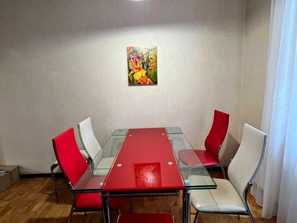 Будинок. Київ, Томаківський пров.