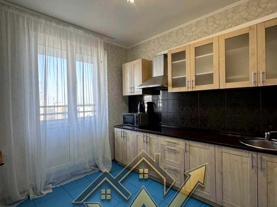 Квартира. Київ, Феодосійська вул.
