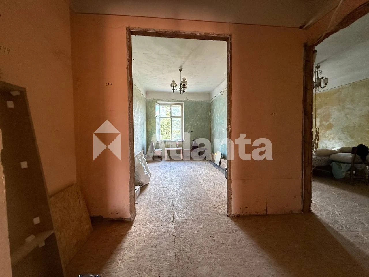 Продаж 2-кім квартири по вулиці Стефаника, з паркомісцем .
