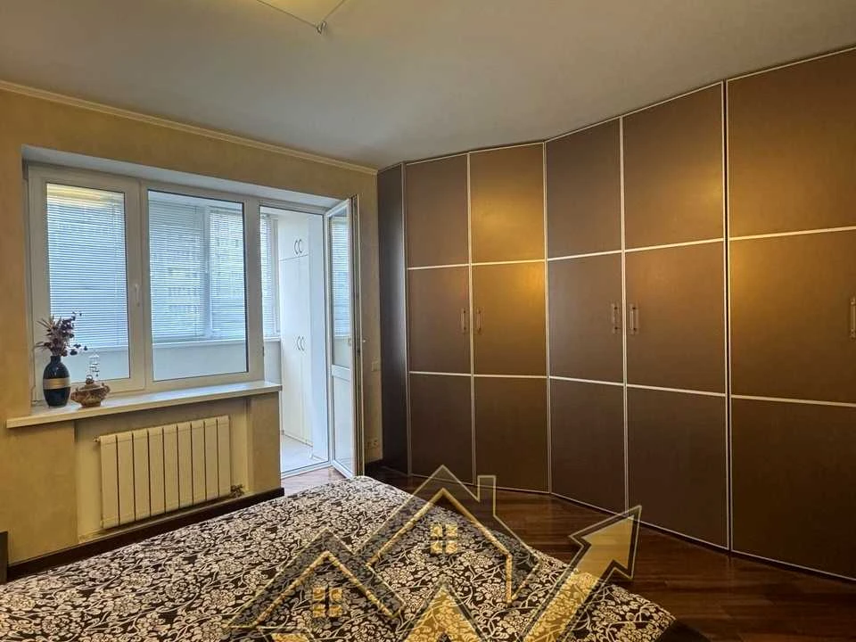 Квартира. Київ, Підгірна вул.