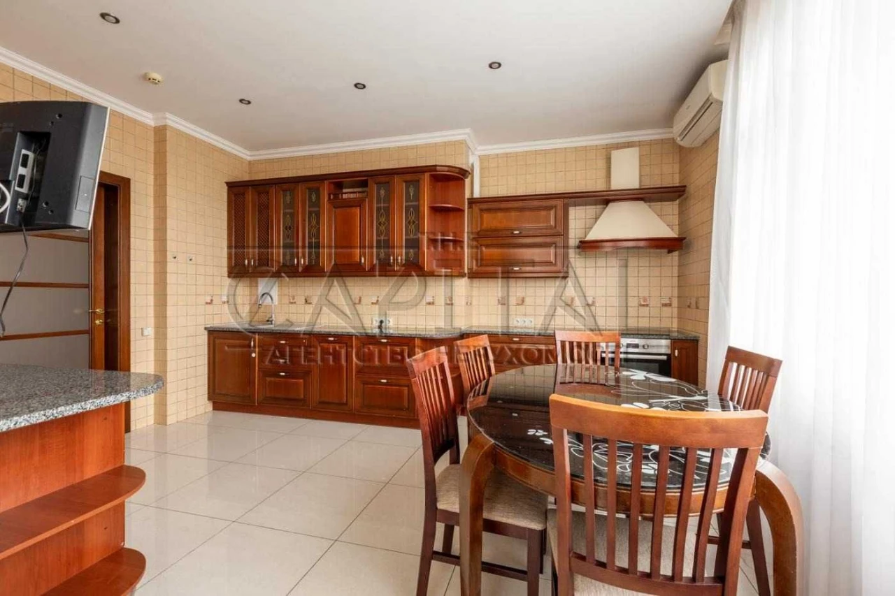 Продаж / Квартира / 125 м2 / Печерський район / вул. Старона