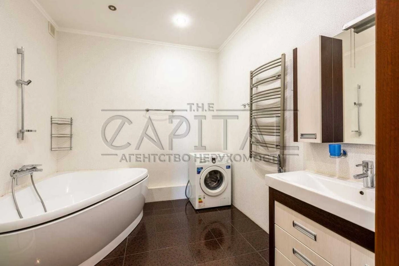 Продаж / Квартира / 125 м2 / Печерський район / вул. Старона