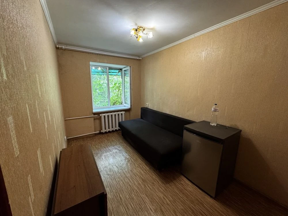 Собственник ! Продаю свои 2 комнаты в 5 комнатной комунально